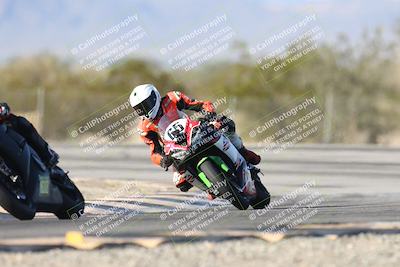 media/Dec-07-2025-CVMA (Sun) [[3e7d2de5dc]]/Race 12- Formula 40 MW and LW/